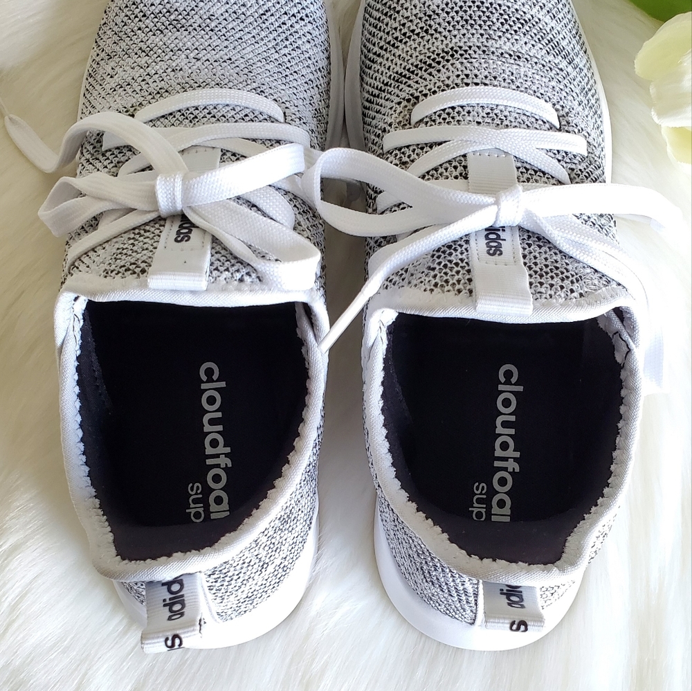 šADIDAS WOMEN'S SHOES SIZE 7.5 - Picture 4 of 12